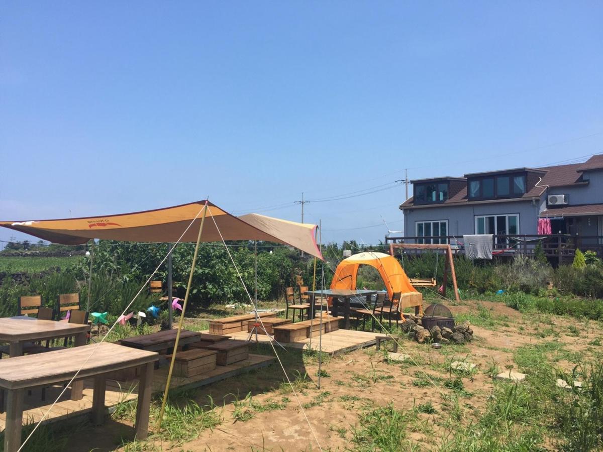 Warang Guesthouse Jeju by Eksteriør bilde